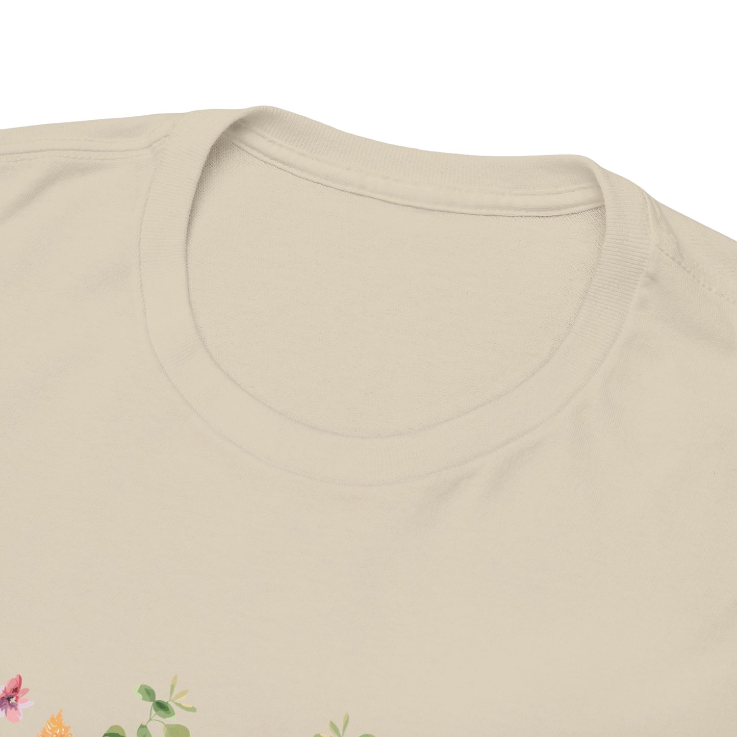 Camiseta playera con mensaje bíblico cristiano, unisex 100% algodón grueso, diseño original floral. "Dios es un artista". Amplia variedad