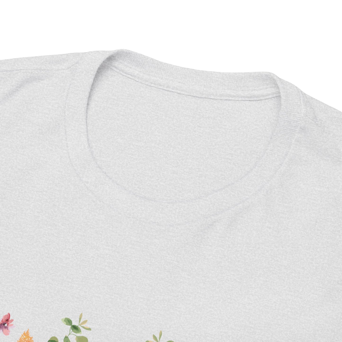 Camiseta playera con mensaje bíblico cristiano, unisex 100% algodón grueso, diseño original floral. "Dios es un artista". Amplia variedad