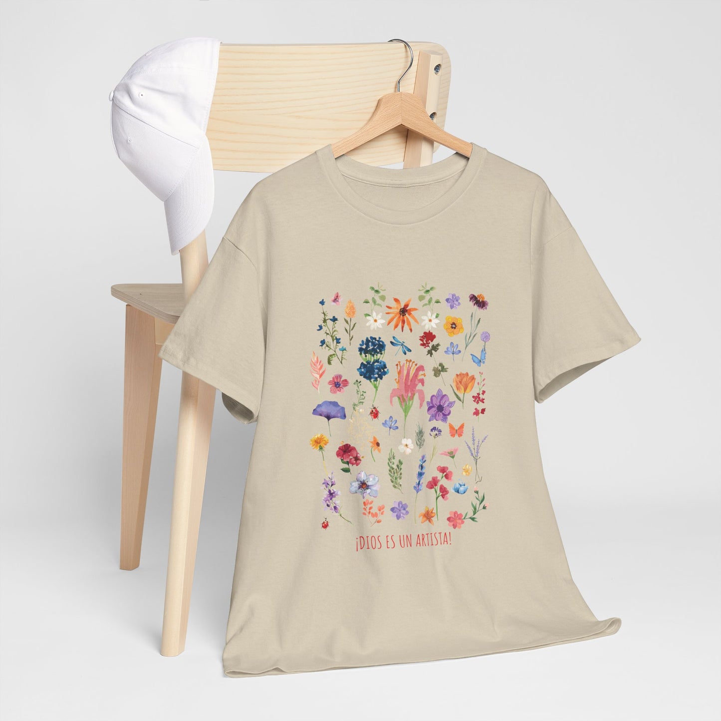 Camiseta playera con mensaje bíblico cristiano, unisex 100% algodón grueso, diseño original floral. "Dios es un artista". Amplia variedad