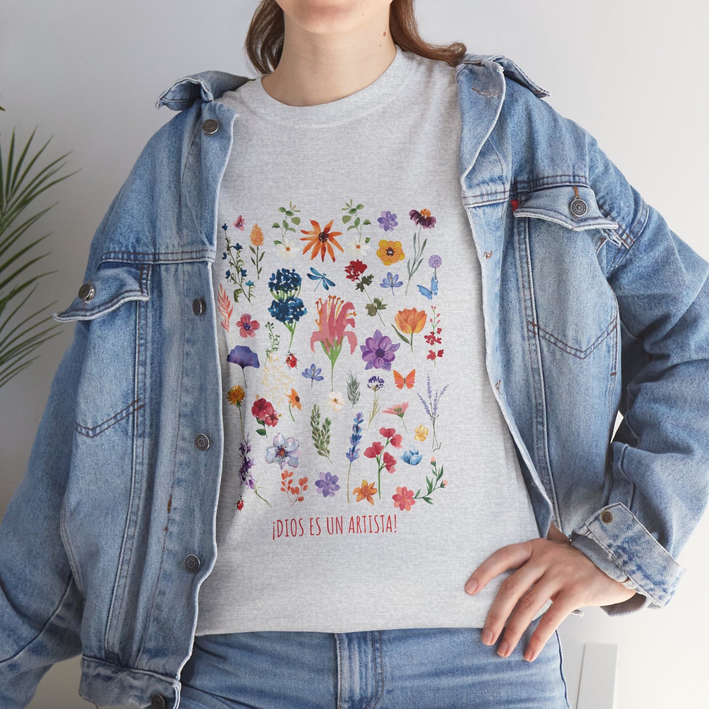 Camiseta playera con mensaje bíblico cristiano, unisex 100% algodón grueso, diseño original floral. "Dios es un artista". Amplia variedad